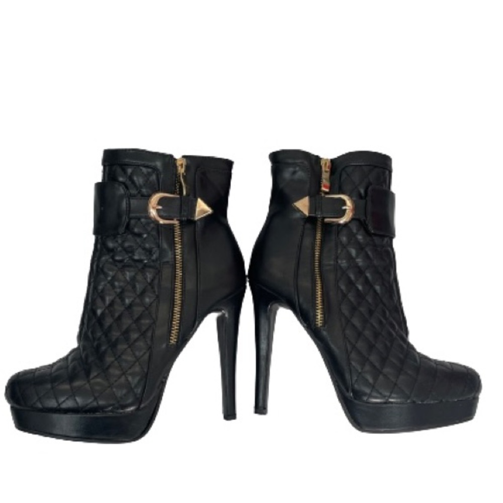 Forever black heels stilleto ankle boots booties size 6.5